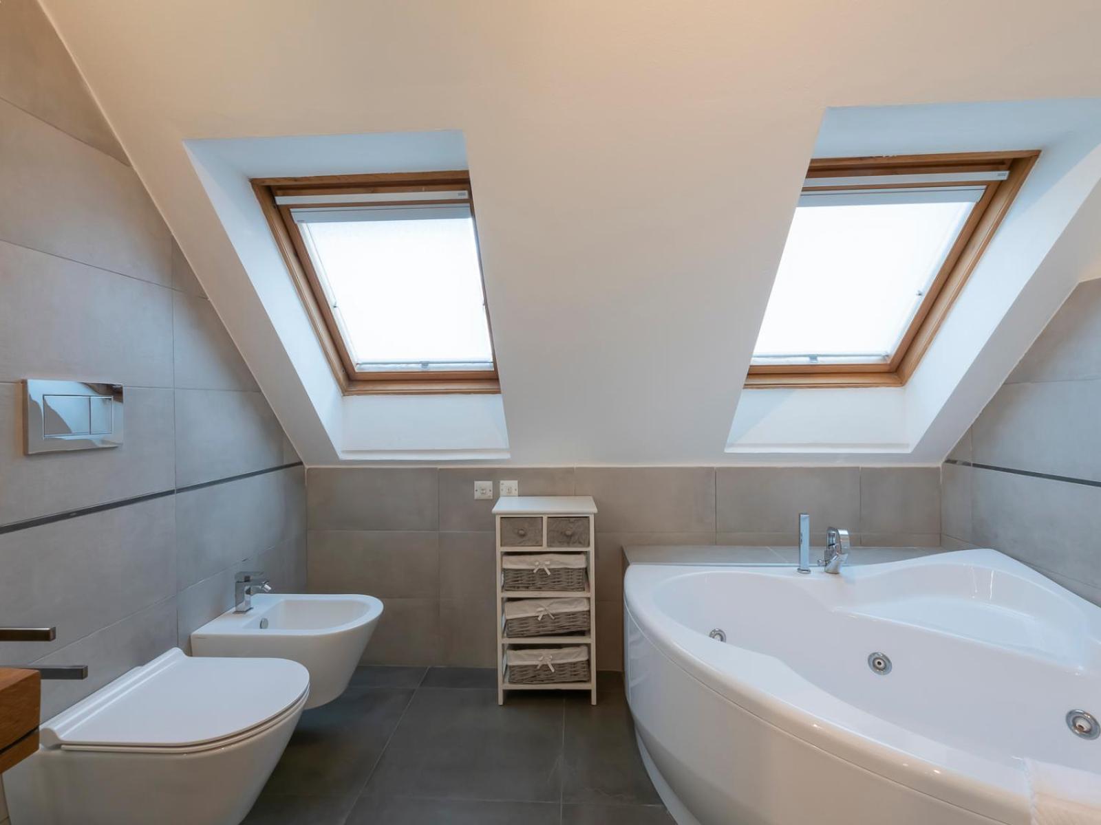 Xenia - Luxury & Elegant Penthouse In Life Milano